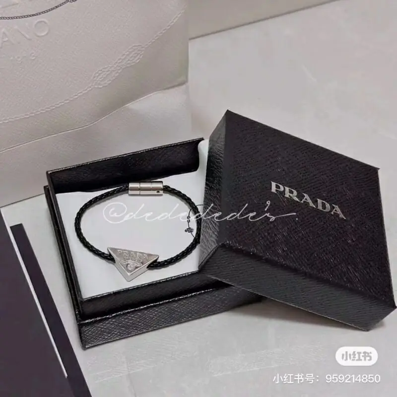 prada bracelets s_120527b